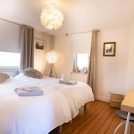 Semesterbostad Casa Sibbe With Beautiful View Valkenburg aan de Geul
