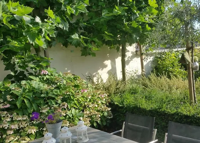 Casa Sibbe With Beautiful View Feriehus Valkenburg aan de Geul